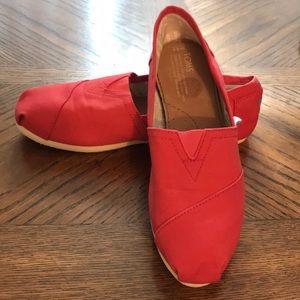Salmon Colored Toms, Women’s Size 8.5